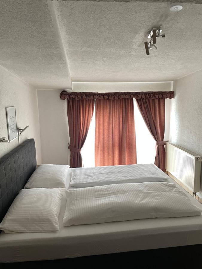 Hotel Restaurant Germania Нойвид Экстерьер фото