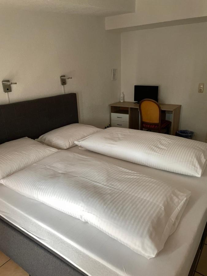 Hotel Restaurant Germania Нойвид Экстерьер фото